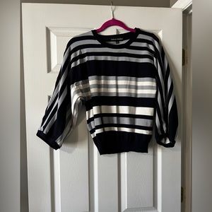 Catherine Malandrino Sweater size M large sleeves